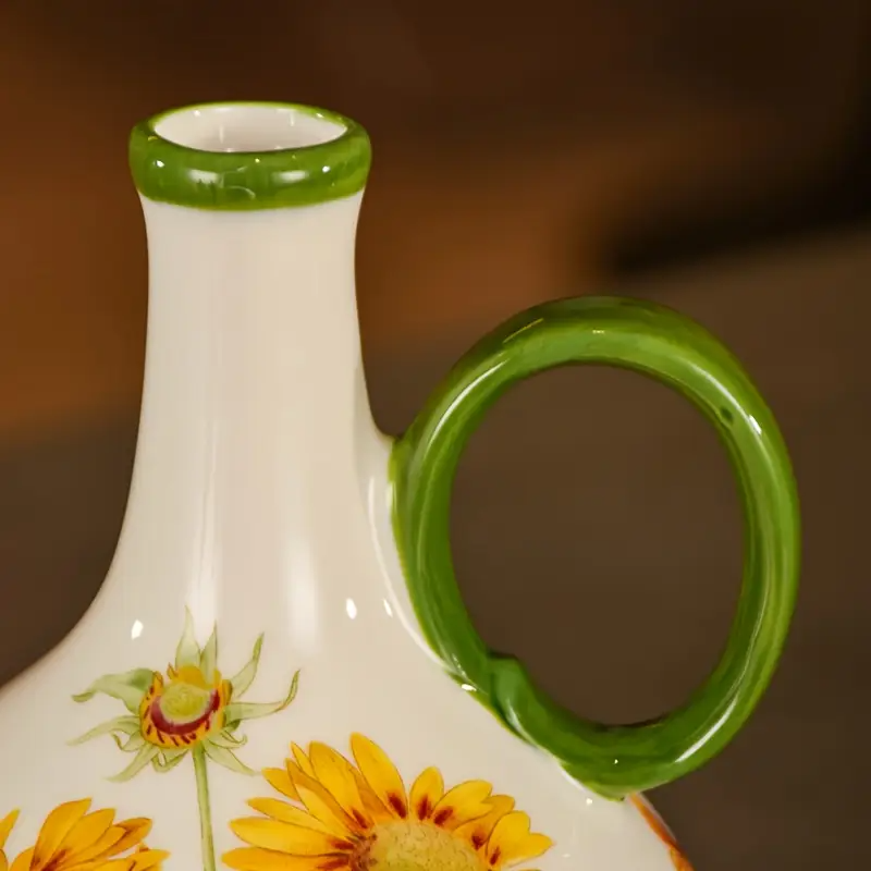 Pojemnik na olej z pompką i uchwytem